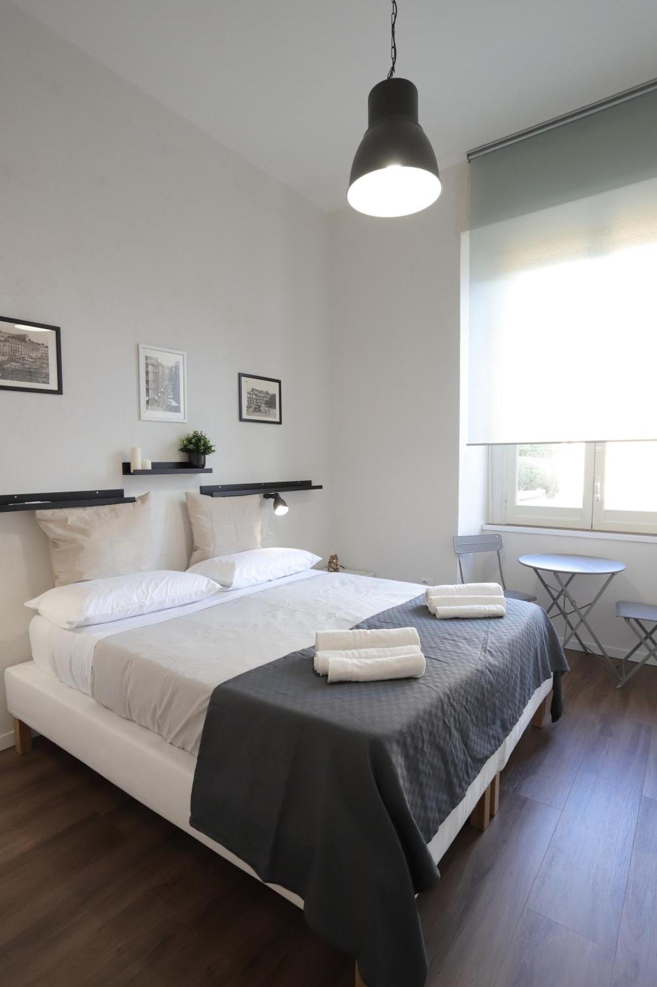 Tammurriata Nera Bedroom Neapel Exterior foto