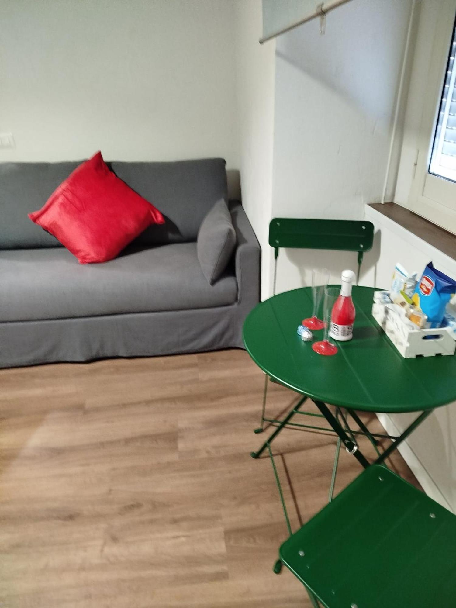 Tammurriata Nera Bedroom Neapel Exterior foto